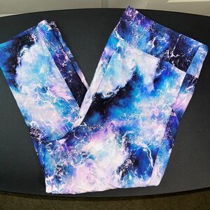Torrid Size 1 Capri Leggings – Galaxy Watercolor Print, Stretch Waist